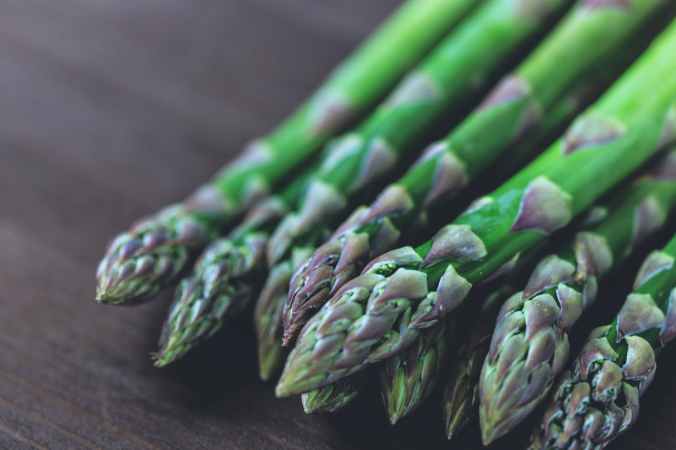 asparagus bunch bundle close up